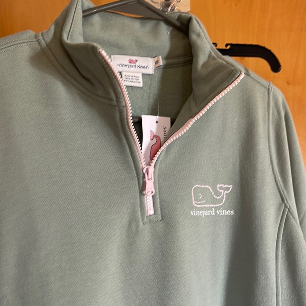 NWT vineyard vines XS pullover